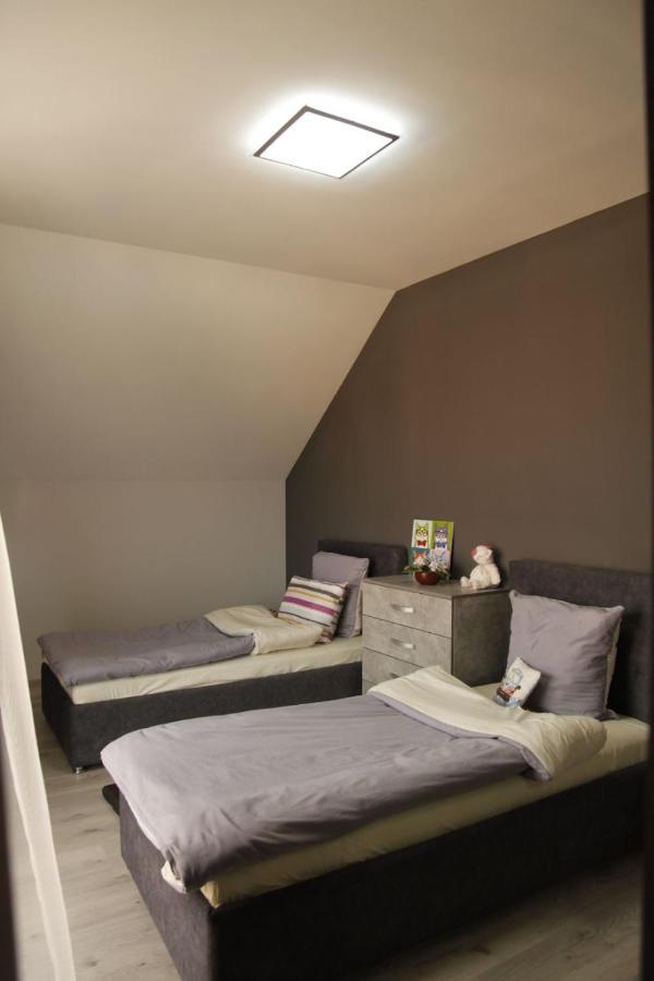 Uzhorod 3 Room Lovely House Exterior foto